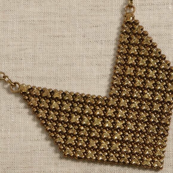 Banana Republic Factory Fluid V-Shaped Necklace Aureus + Argent - Picture 5 of 10